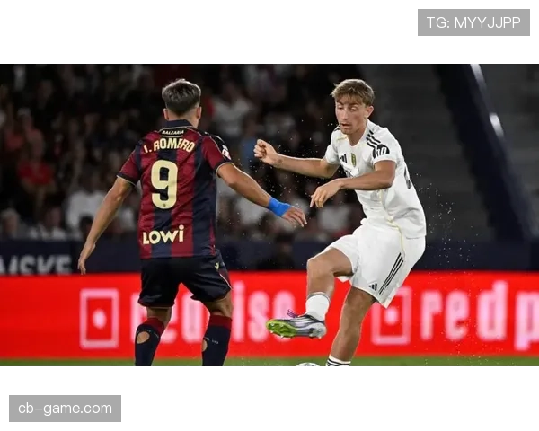 莱万特定位球建功,状态回暖助球队逆转赛季颓势 莱万特定位球建功,状态回暖助球队逆转赛季颓势