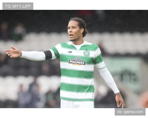 范戴克南安普顿时期闪耀赛场，奠定顶级中卫传奇基石