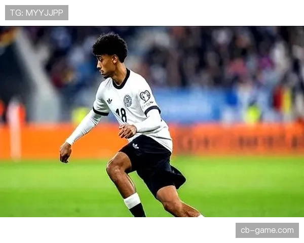 德甲新星闪耀赛场,年轻天才引豪门争抢 德甲新星闪耀赛场,年轻天才引豪门争抢